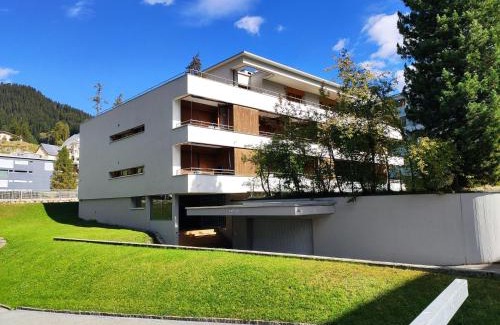 Davos-Dorf Apartment | Apartment Verbena-2 by Interhome