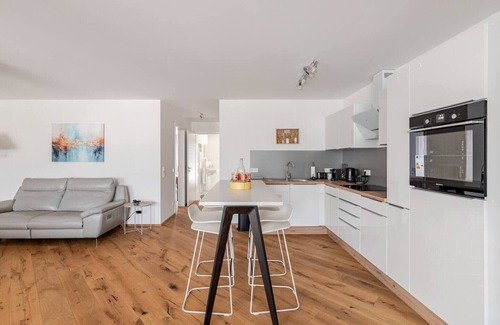 Loerrach Apartment | Apartment Verso - Stylish 3BR Suite Near Basel