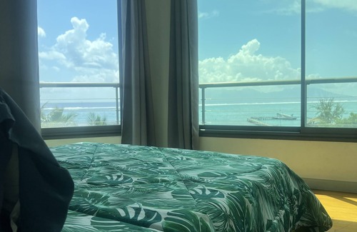 Tahiti Apartment | Apartment View Moorea + Pool