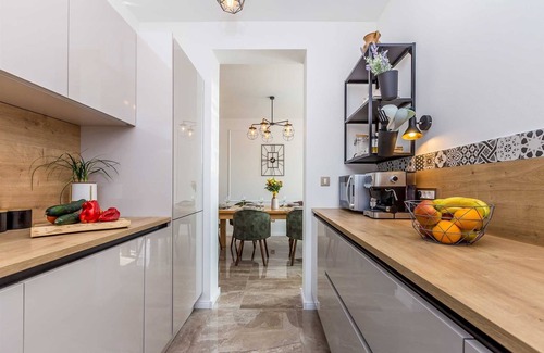 Cizici House | Apartment VIKTORIJA with private pool