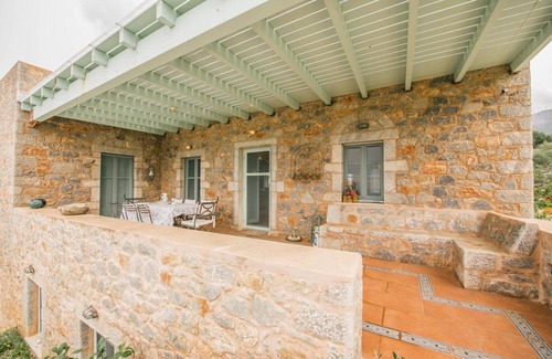Omales Villa | Apartment 'Villa Dimitra - Mani' with Sea View, Wi-Fi and Air Conditioning