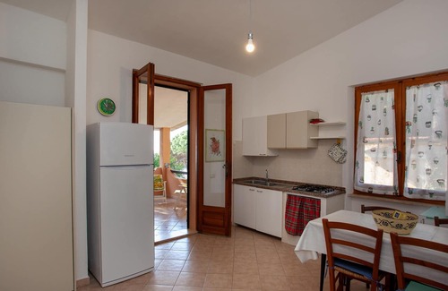 Cala Liberotto Apartment | Apartment Villa Peps close to the Beach with Garden