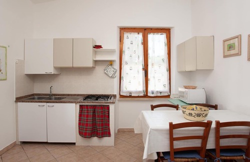 Cala Liberotto Apartment | Apartment Villa Peps close to the Beach with Garden