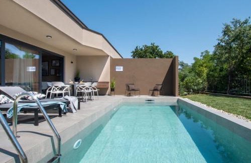 Karigador Apartment | Apartment Villa Querchus by Interhome