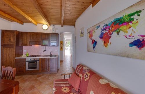 Castro Marina Apartment | Apartment Villetta Paradiso-1 by Interhome