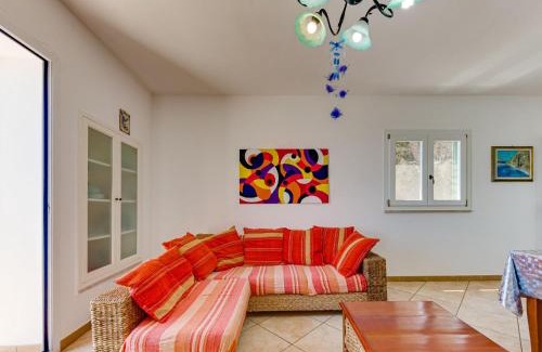 Castro Marina Apartment | Apartment Villetta Paradiso-2 by Interhome