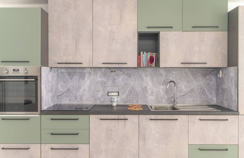 Budoni Apartment | Apartment 'Virginia' with Mountain View and Air Conditioning
