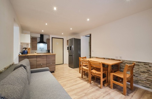 Gresse-en-Vercors Apartment | Apartment 'Vraiment Comme La Maison' with Shared Pool and Private Terrace