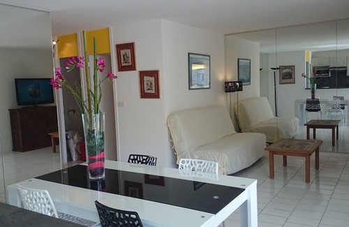 La Cote Radieuse Apartment | Apartment waterfront luxury building Canet Sud, parking and WIFI access