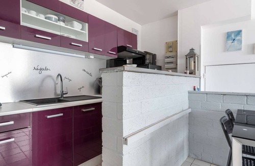 Courseulles-sur-Mer Apartment | Apartment with back to marina - Close to beach