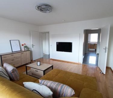 Maulburg Apartment | Apartment "Waldblick" - 77 qm, 2 Schlafzimmer, direkte S-Bahnverbindung nach Basel, Schweiz
