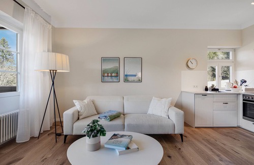 Hinterzarten Apartment | Apartment 'Waldglück' with Mountain View, Shared Garden and Wi-Fi