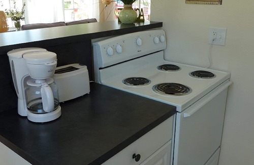 Caloosahatchee Apartment | Apartment Wave Cape Coral/Beach Resort