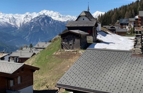 Bettmeralp Apartment | Apartment Weisshorn 3, 1. OG Ost in Bettmeralp - 2 persons, 1 bedrooms