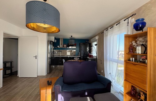 Bieville-Beuville Apartment | Apartment with balcony in Biéville-Beuville