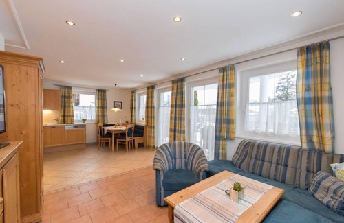 Rain Apartment | Apartment with 2 bedrooms and balcony - Appartementhaus Anna