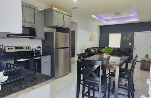 Weslaco Apartment | Apartment With 3 Bedrooms 40 Minutes From South Padre
