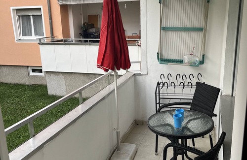 Hasenbergl-Lerchenau Ost Condo | Apartment with 55 square meters, near the city center - with terrace