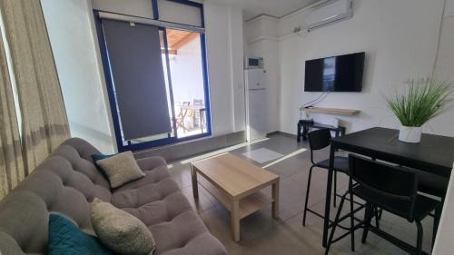 Ashdod Apartment | Apartment with a sea view 126