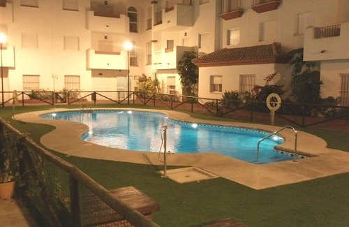 Rota Apartment | apartment with an outdoor pool, parking, Wifi