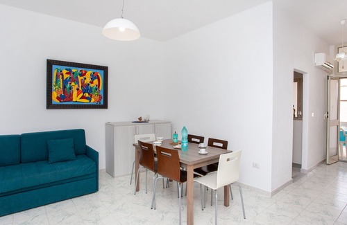 La Caletta Apartment | Apartment with Balcony & Wi-Fi