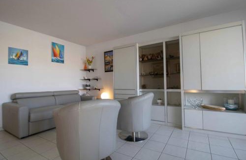 Frejus Port Apartment | Apartment With Balcony And View On The Port