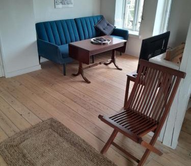Hojer Apartment | Apartment with balcony in villa Hojer