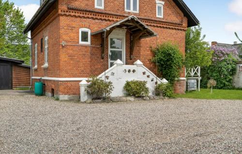 Hojer Apartment | Apartment with balcony in villa Hojer