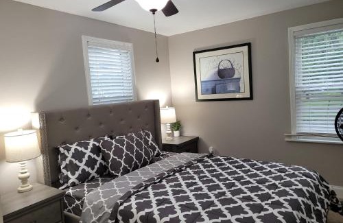 West Seneca Apartment | Apartment with Brand new furniture and large parking