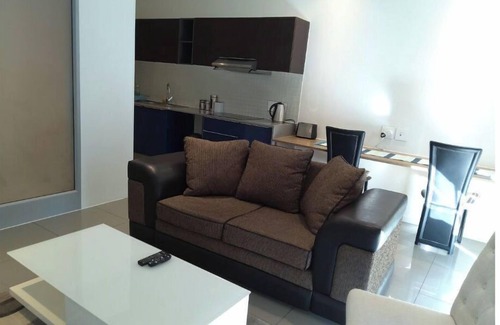 Windhoek Central Apartment | APARTMENT WITH CITY VIEW
