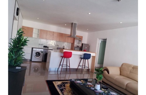 Windhoek Central Apartment | APARTMENT WITH CITY VIEW