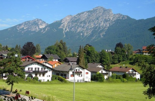Gmain Apartment | Apartment with 1 bedroom and eat-in kitchen for 1-2 persons, 40 sqm
