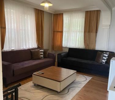 Lara Apartment | apartment with garden 9 km from the airport