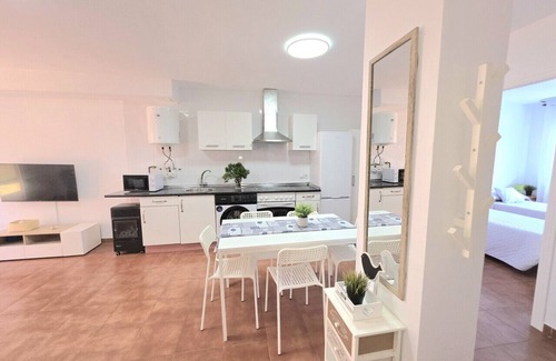 Isla Apartment | Apartment with garden and pool Isla Sol 5909