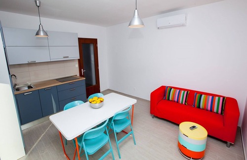 Stobrec Apartment | Apartment with garden/two bedrooms, wifi, private parking, near the beach