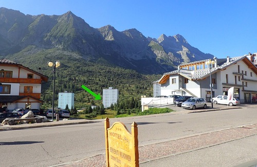 Passo del Tonale Apartment | Apartment with kitchen 300 m from the ski runs, in the Italian Alps