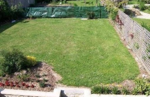 Etreham Apartment | Apartment with large garden prox. from the sea and landing beaches
