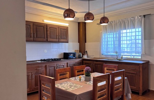 Buea Apartment | Apartment with Mountain View 2 - Akhard Hausnn