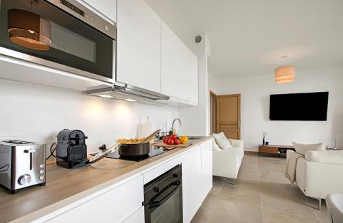 Les Baumettes Apartment | Apartment With Ocean View - Happy Rentals