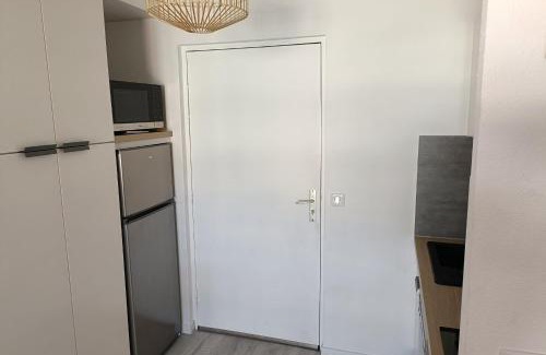 Tamaris Apartment | Apartment with pool near the beach