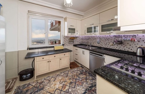 Kepez Apartment | Apartment with Panoramic City View in Kepez