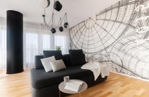 Milan Apartment | Apartment with Panoramic View of Milan and public free parking lot