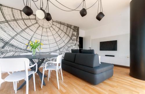 Milan Apartment | Apartment with Panoramic View of Milan and public free parking lot
