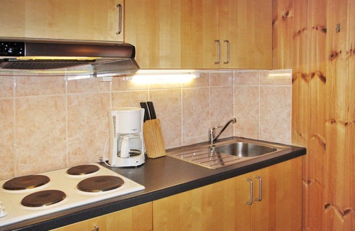 Savognin Apartment | Apartment with parking and pets allowed