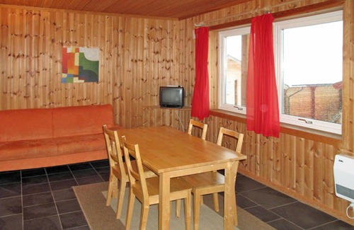 Savognin Apartment | Apartment with parking and pets allowed
