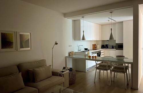 Fuseta Apartment | Apartment With Pool And Sea Views - Apartment Goshawk - Sleeps 2 (1 Bedroom)