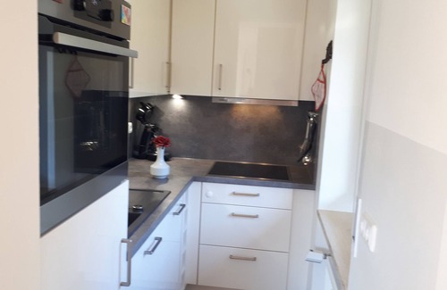 Rappele Apartment | Apartment with pool, parking space, south-facing balcony, sauna, from May-Oct. Mountain railway ticket incl.