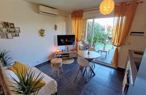 Saint Antoine Apartment | Apartment with pool in secure residence