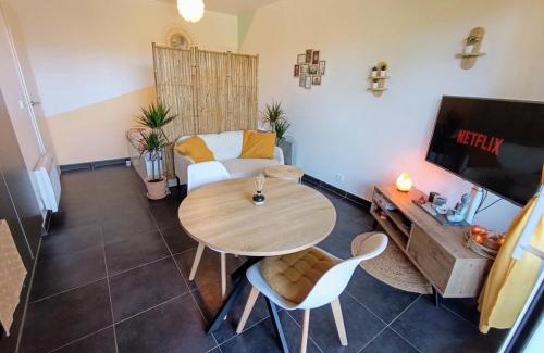 Saint Antoine Apartment | Apartment with pool in secure residence