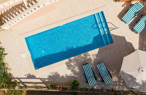 Alcanada Apartment | Apartment with private pool by the sea in Alcanada.